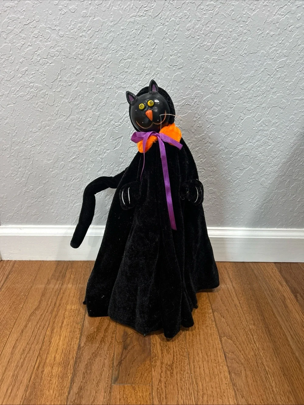 Vintage Scaredy Cat Ghoul Witch Kitten Halloween Decoration Lights Sounds
